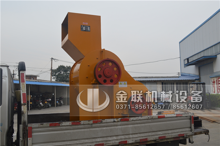 時(shí)產(chǎn)50噸煤泥粉碎機(jī)多少錢一臺(tái)，哪個(gè)型號(hào)合適使用？